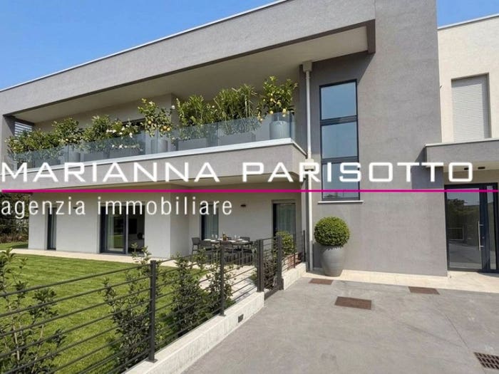 Appartamento quadrilocale in vendita in Via Bassanese, Centro, Romano d'Ezzelino