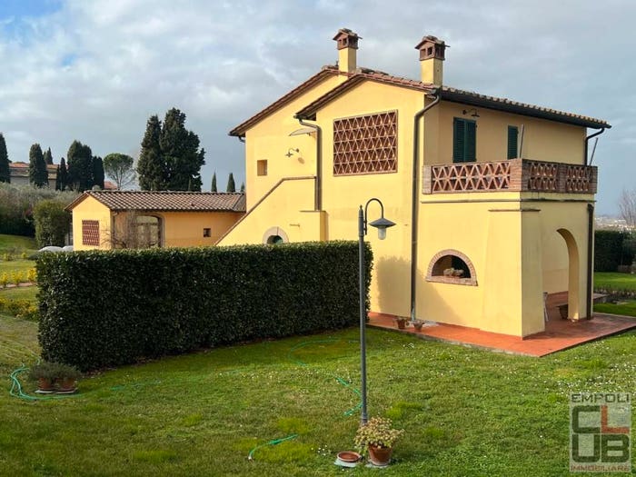 Casa con 6 locali in vendita in Via di Strognano, Cerreto Guidi