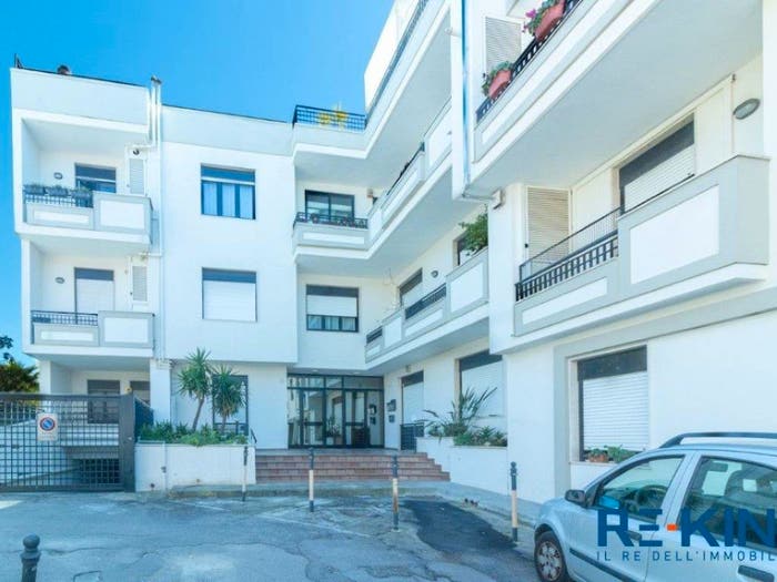 Appartamento con 6 locali in vendita in via Sicilia A, Casarano
