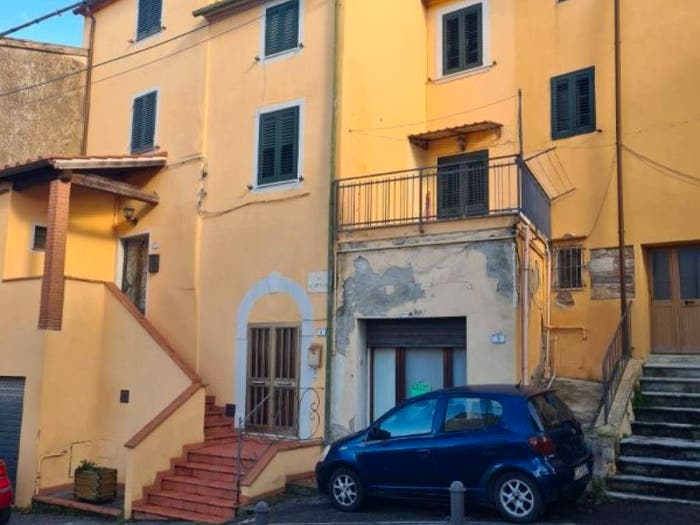 Casa con 6 locali in vendita in Via Settembre, Castellina Marittima