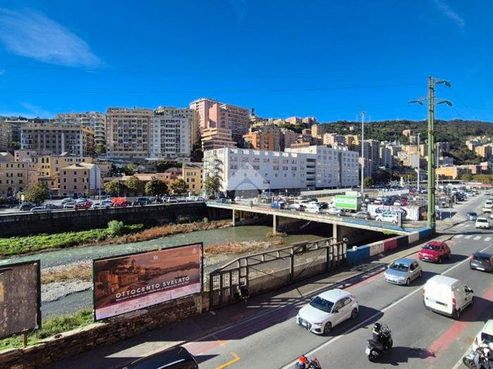Appartamento quadrilocale in vendita in Via del Piano, Marassi, Genova