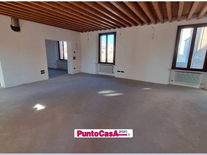 Casa con 6 locali in vendita in Corso Settembre, Centro Storico, Pesaro