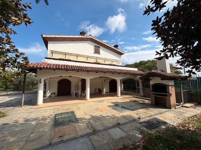 Casa con 6 locali in vendita in Via Delio Godino, San Secondo di Pinerolo