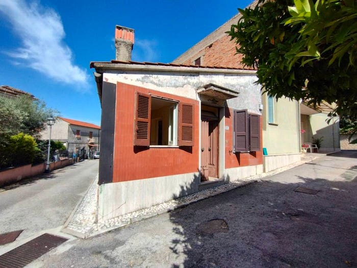 Casa trilocale in vendita in Via Roma, Centro, Castrocielo