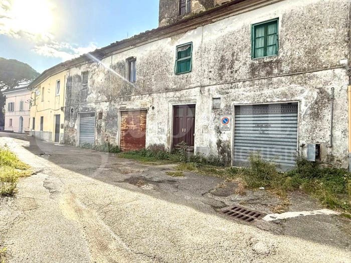 Casa con 6 locali in vendita in Gello Pardossi, Pontedera