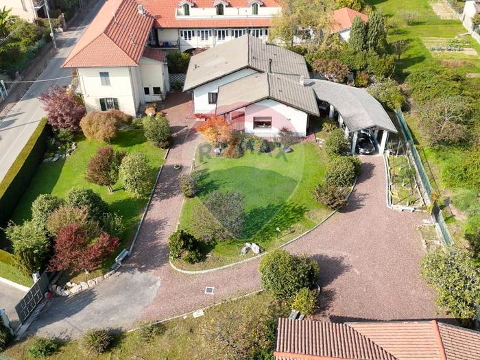 Casa con 6 locali in vendita in Via Castelletto Cervo, Centro, Cossato