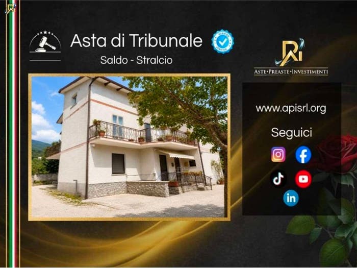 Appartamento trilocale in vendita in Via Monte Nero, Centro, Gualdo Tadino