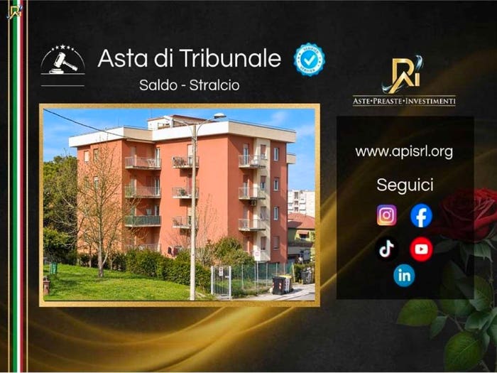 Appartamento con 6 locali in vendita in Via Esino, Torrette Barcaglione, Ancona