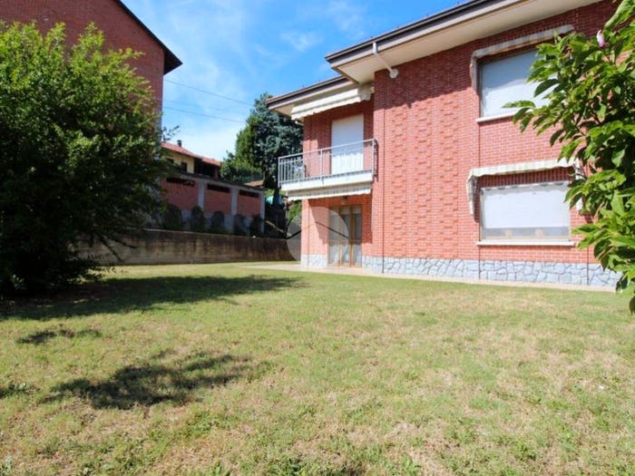 Casa quadrilocale in vendita in Strada montenero, Centro, Pocapaglia