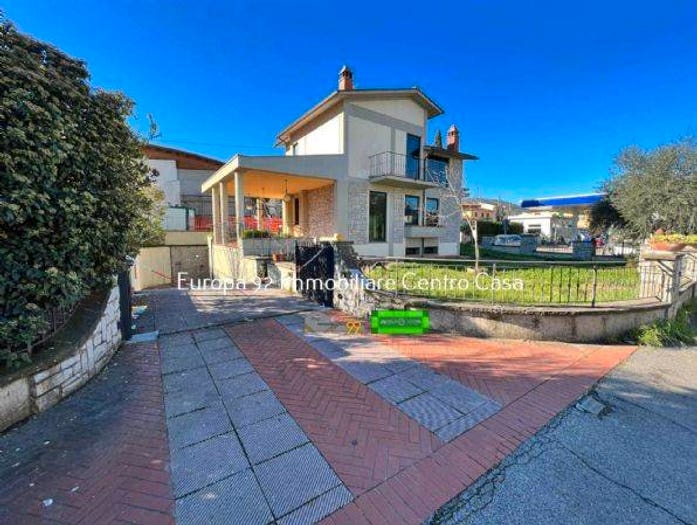 Casa con 5 locali in vendita in Figline Valdarno, Figline e Incisa Valdarno