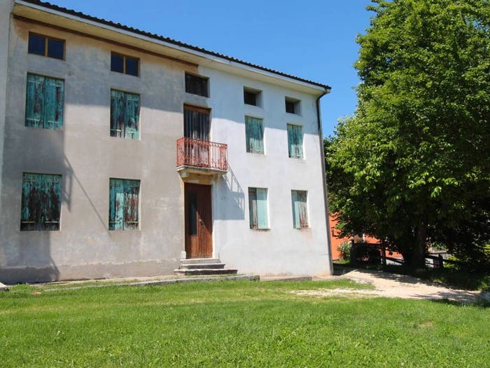 Casa con 6 locali in vendita in Via Campanella, Altissimo