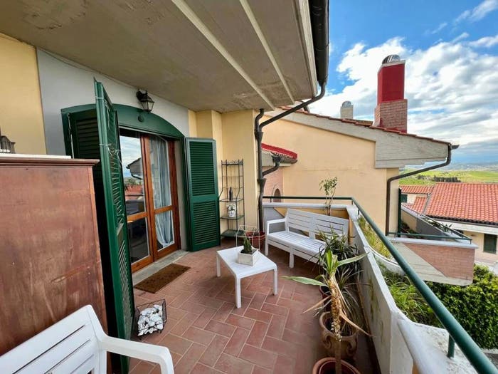 Appartamento con 5 locali in vendita in Via Palazzina, Montaione