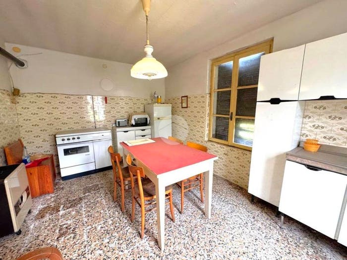 Casa quadrilocale in vendita in Via Casa Bianca, Sacca, Esine