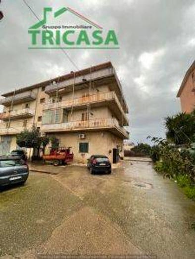 Appartamento con 5 locali in vendita in Via della Sibaritide, Cassano all'Ionio