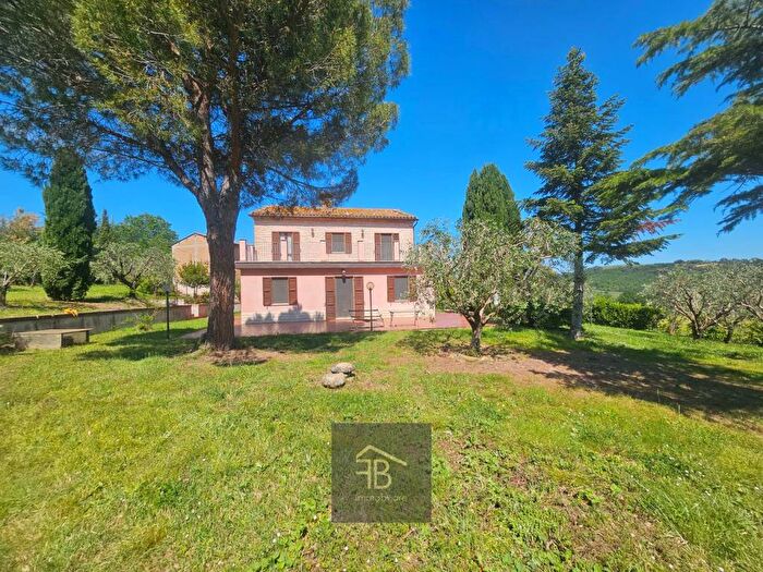 Casa con 6 locali in vendita in Via Arcevia, Piano, Ancona