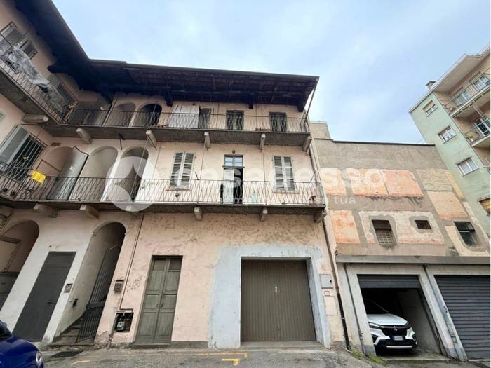 Appartamento bilocale in vendita in PIAZZA CAVOUR, Centro, Borgosesia