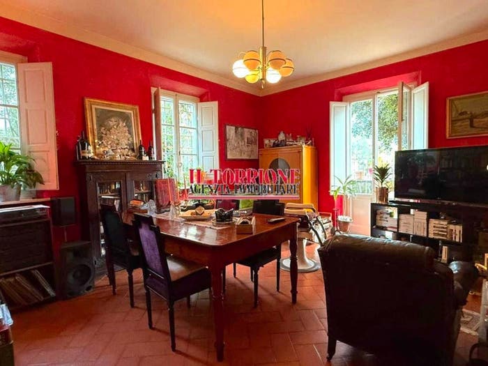 Casa con 6 locali in vendita in Via Marzo, Collodi Ponte all'Abate Monte a Pescia, Pescia