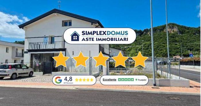 Appartamento con 6 locali in vendita in Via Campagna, Affi