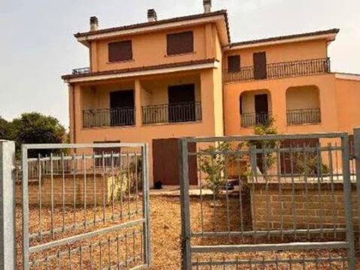 Appartamento con 6 locali in vendita in Via Montagnano, Pescarella Montagnano di Ardea, Ardea