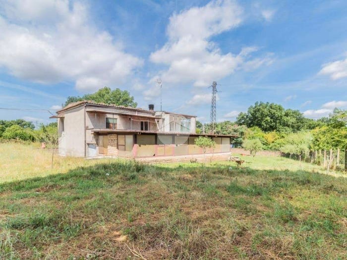 Casa trilocale in vendita in Via Vittorio Alfieri, Grezzano Pian Delle Rose, Nepi