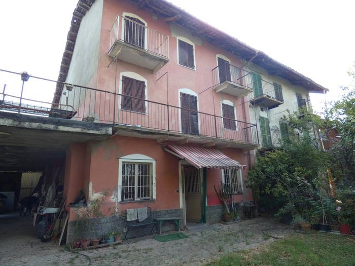 Casa con 5 locali in vendita in Castelnuovo Don Bosco