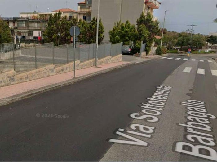 Appartamento con 6 locali in vendita in Via Sottotenente Barbagallo, Aci Catena