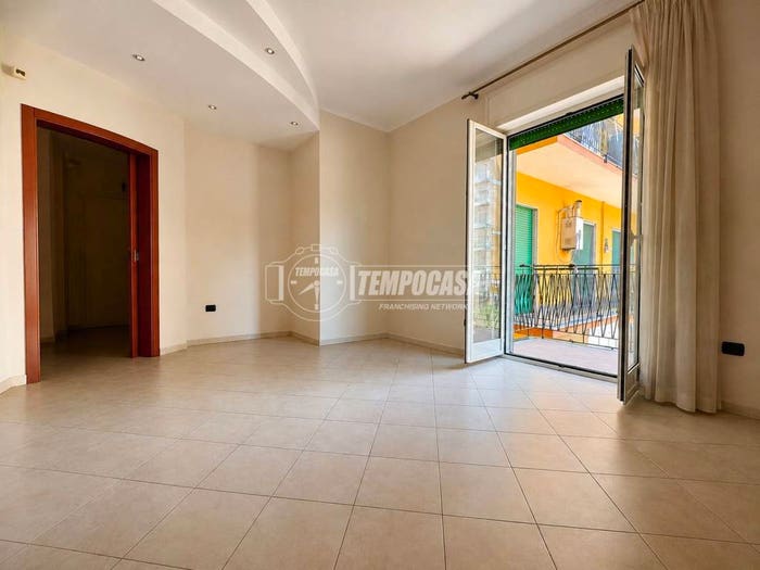 Appartamento quadrilocale in vendita in Via Eurialo, Bagnoli, Napoli
