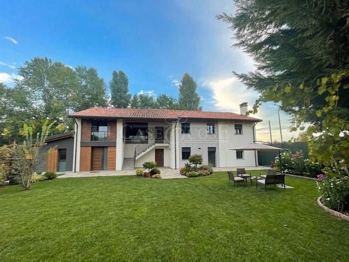 Casa con 5 locali in vendita in Loreggiola, Loreggia