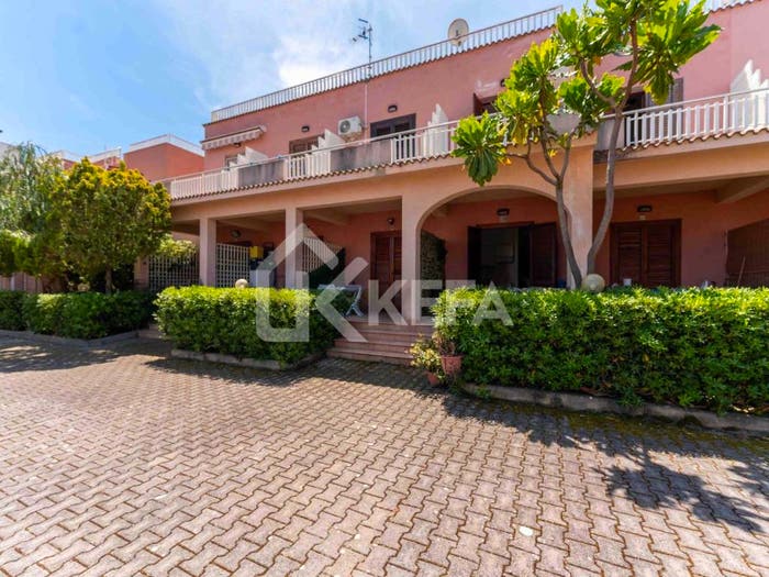 Casa trilocale in vendita in viale Madonie, Finale, Pollina