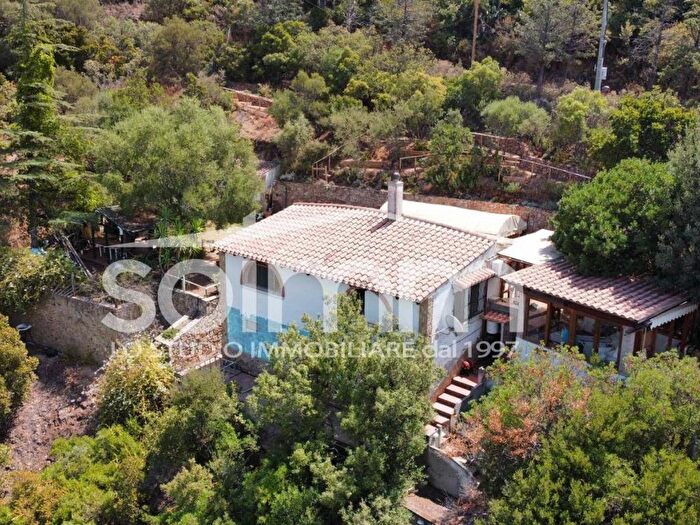 Casa con 6 locali in vendita in Villaggio Delle Rose, Maracalagonis
