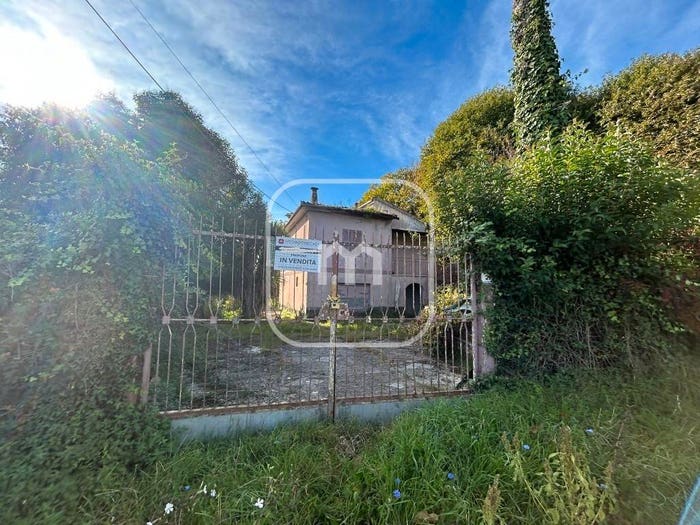 Casa con 6 locali in vendita in Via Casal di Mondo, Artena