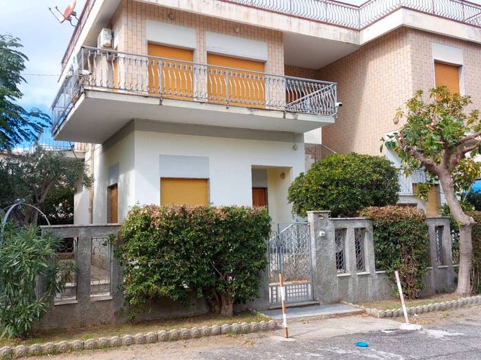Casa in vendita in Via degli Ulivi, Calalunga Pietragrande, Montauro