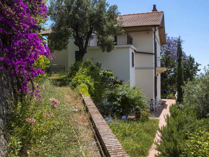 Casa con 6 locali in vendita in Via Rangè, Collina Centrale Parco Fuor del Vento, Alassio
