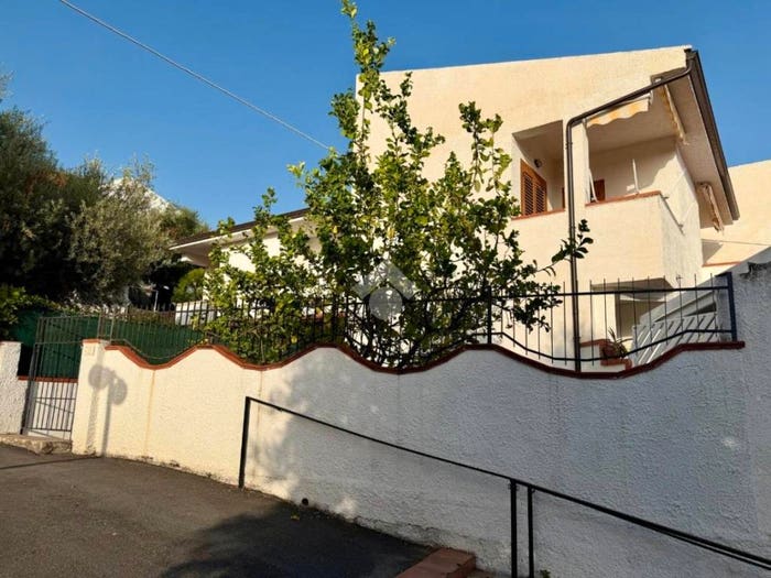 Appartamento trilocale in vendita in Contrada Fragalletto, Centro, Diamante