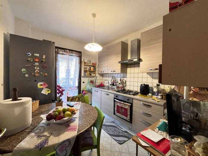 Appartamento con 5 locali in vendita in Caniparola, Fosdinovo