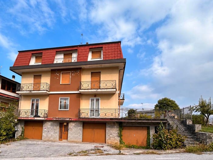 Casa con 6 locali in vendita in Via Bisalta, Centro, Peveragno