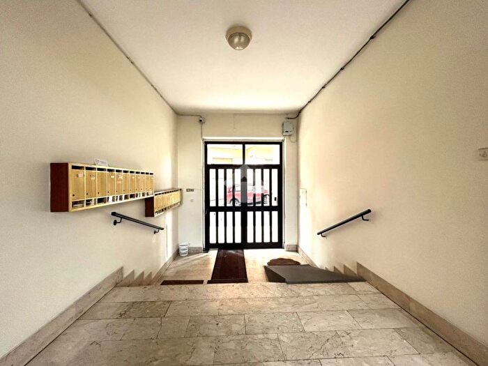 Appartamento trilocale in vendita in Via fratelli plutino, Stadio Pontepiccolo, Catanzaro