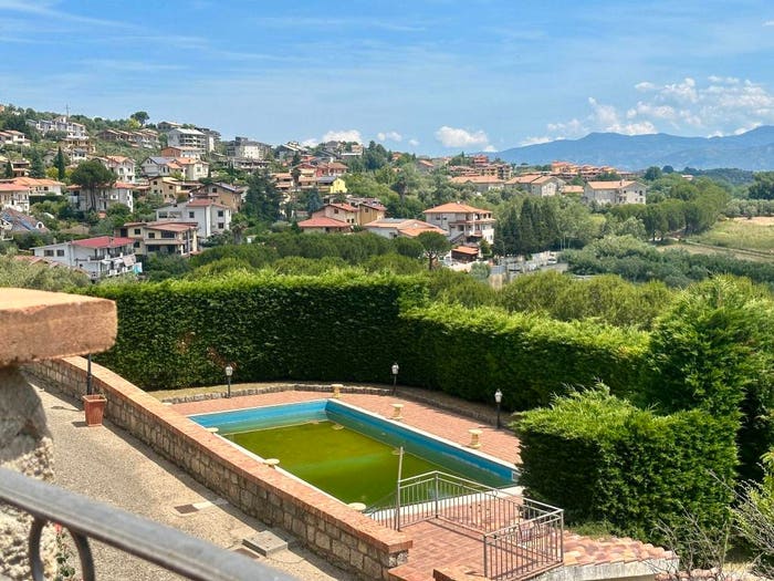 Casa con 5 locali in vendita in Via Luigi Ferrera, Mendicino