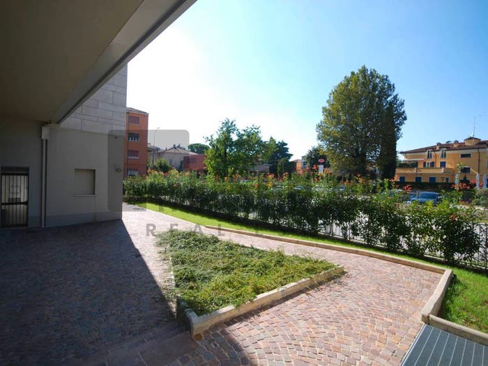 Appartamento trilocale in vendita in Viale Venezia, Panoramica, Brescia