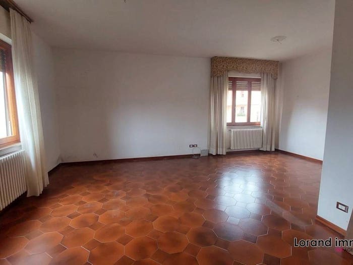 Casa con 6 locali in vendita in Navacchio Nord Zambra, Cascina