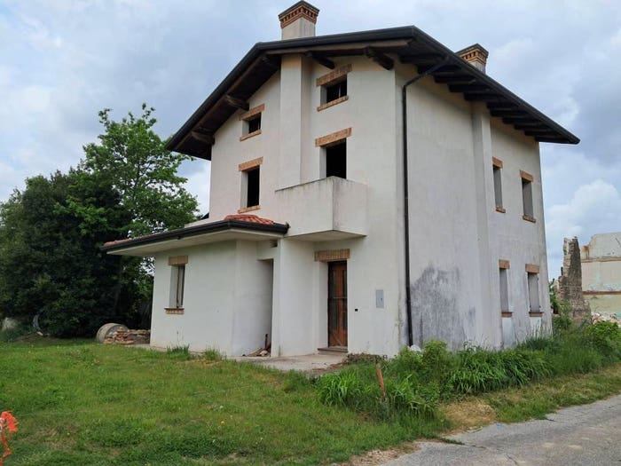 Casa con 6 locali in vendita in Via Giuseppe Verdi, Pramaggiore