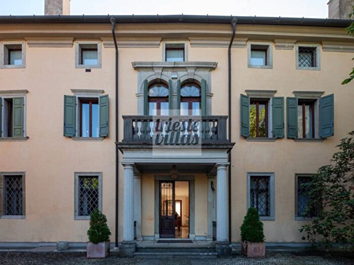 Casa con 6 locali in vendita in Centro Storico, Udine