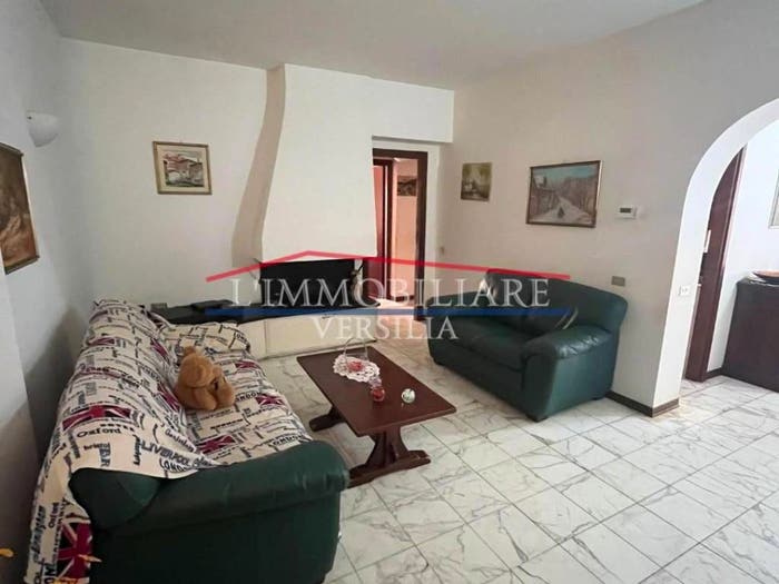 Appartamento quadrilocale in vendita in Viale XX Settembre, Avenza, Carrara