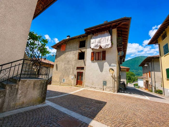 Casa quadrilocale in vendita in Via Giovanni Prati, Baitoni, Bondone