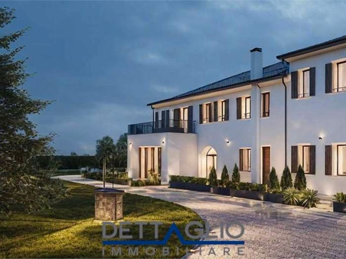 Appartamento con 6 locali in vendita in Via Miranese, Mirano Paese, Mirano
