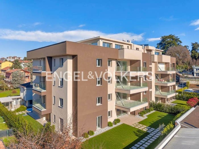 Casa con 6 locali in vendita in Via Giuliano Spazzi, Centro, Cantù