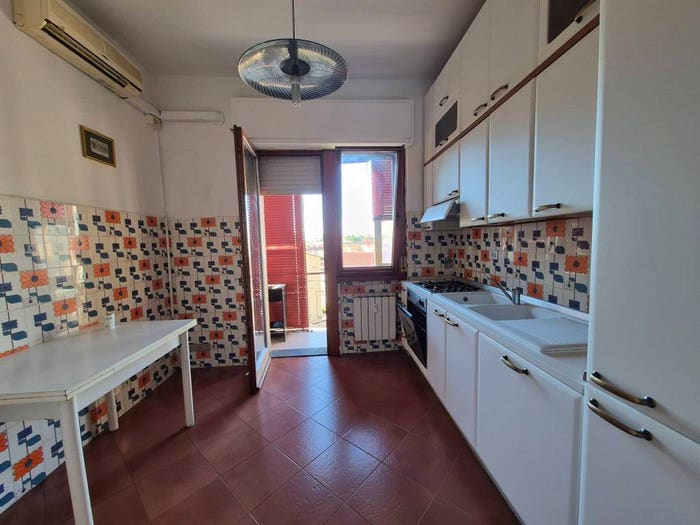Appartamento trilocale in affitto in Via Aristide Faccioli, Peretola, Firenze