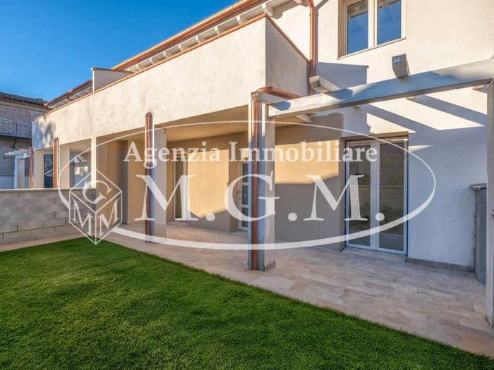 Casa con 5 locali in vendita in Via Cavour, Centro, Calcinaia