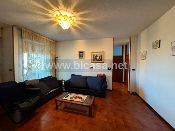 Appartamento con 5 locali in vendita in VIA ANDREA COSTA, Pantano, Pesaro