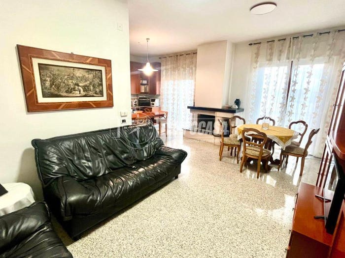 Appartamento con 6 locali in vendita in Viale Amerigo Vespucci, Porto Turistico, Pescara